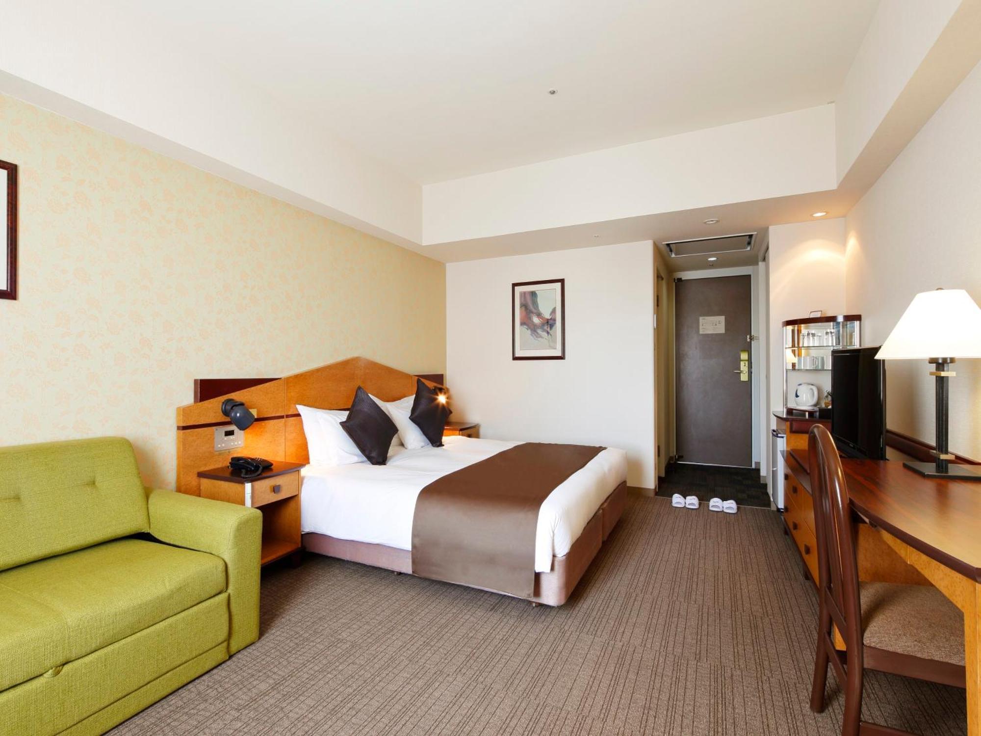Resol Hotel 3*